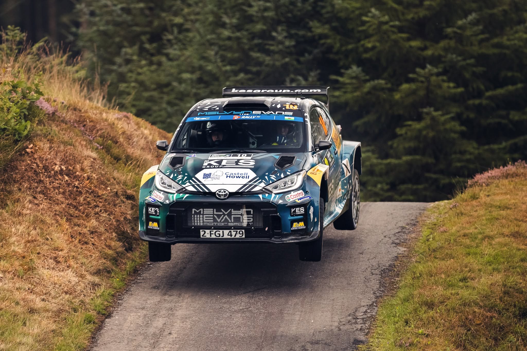 Suninen leads Meeke by 0.9s after Ceredigion night stages